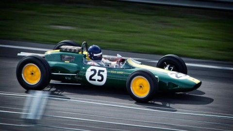 f1-doi-mat-moi-de-doa-mang-nguy-hiem-ro-ri-du-lieu-480x270-2 F1 đối mặt Mối đe dọa mạng: Nguy hiểm rò rỉ dữ liệu